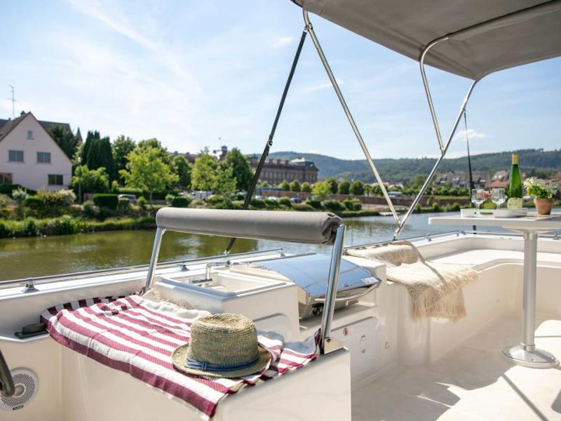 Book yachts online - motorboat - Octo Fly 12 - Orchestra - rent