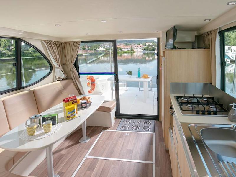 Book yachts online - motorboat - Octo Fly 12 - Orchestra - rent