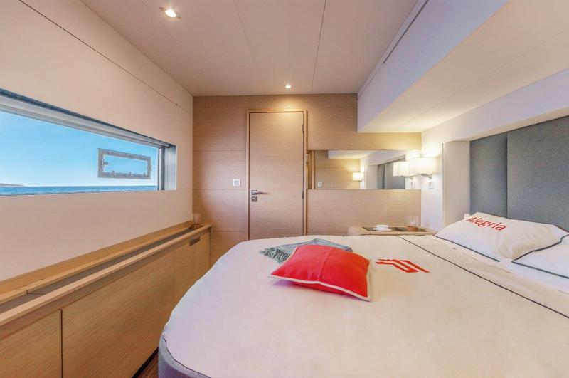 Book yachts online - catamaran - Alegria 67 - ALIZÉ - rent