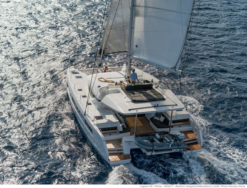 Book yachts online - catamaran - Lagoon 50 owner version - Sapphire - rent