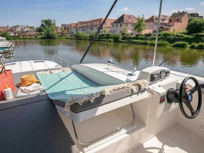 Book yachts online - motorboat - Sixto Fly C - CARCASSONNE - rent