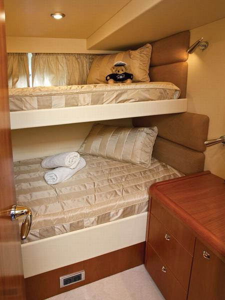 Book yachts online - motorboat - Sunseeker Manhattan 52 - NIMADO - rent