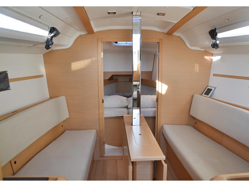 Book yachts online - sailboat - Sun Odyssey 349 - Zucchero Filato - rent