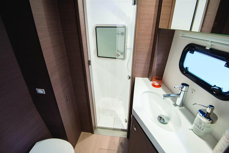Book yachts online - catamaran - Bali 4.8 - Ediba Taurus - rent