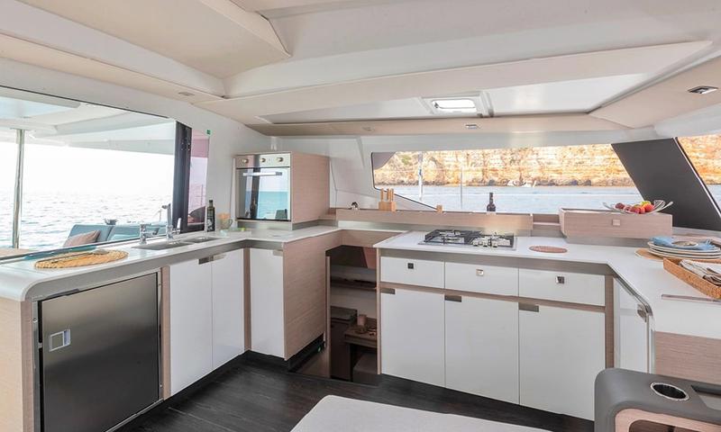 Book yachts online - catamaran - Elba 45 - La Grange - rent