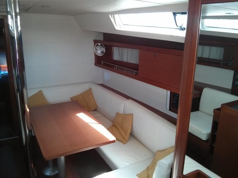 Book yachts online - sailboat - Oceanis 41 - Warrior - rent