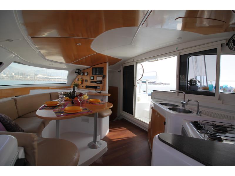 Book yachts online - catamaran - Lavezzi 40 - Lucky Bet - Refit 2019 - rent