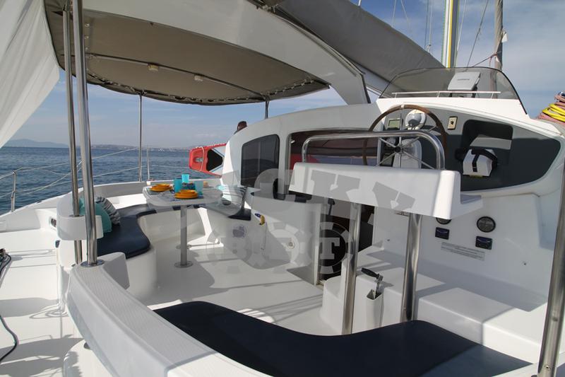Book yachts online - catamaran - Lavezzi 40 - Lucky Bet - Refit 2019 - rent
