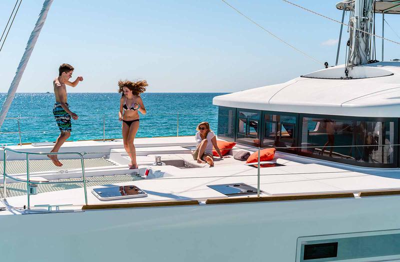 Book yachts online - catamaran - Lagoon 52 - 6 Cabin - Royal Flush (A/C - Generator - Refit 2022) - rent
