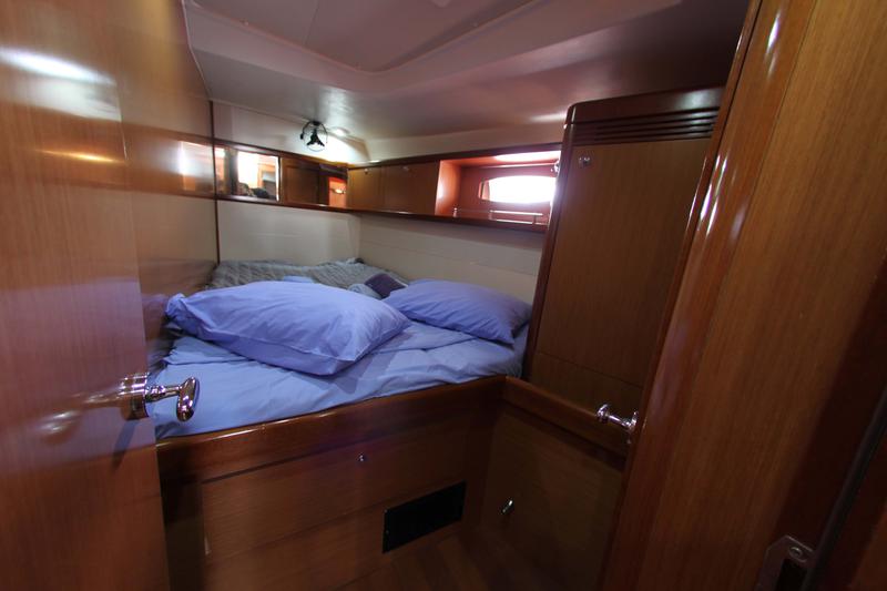 Book yachts online - sailboat - Oceanis 54 - Blackjack - (A/C - Generator - Refit 2020) - rent
