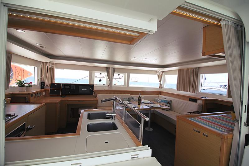 Book yachts online - catamaran - Lagoon 450 - Poker Face  - (A/C - Generator - Refit 2021) - rent