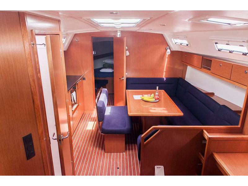 Book yachts online - sailboat - Bavaria Cruiser 40 - S/Y Klelia - rent