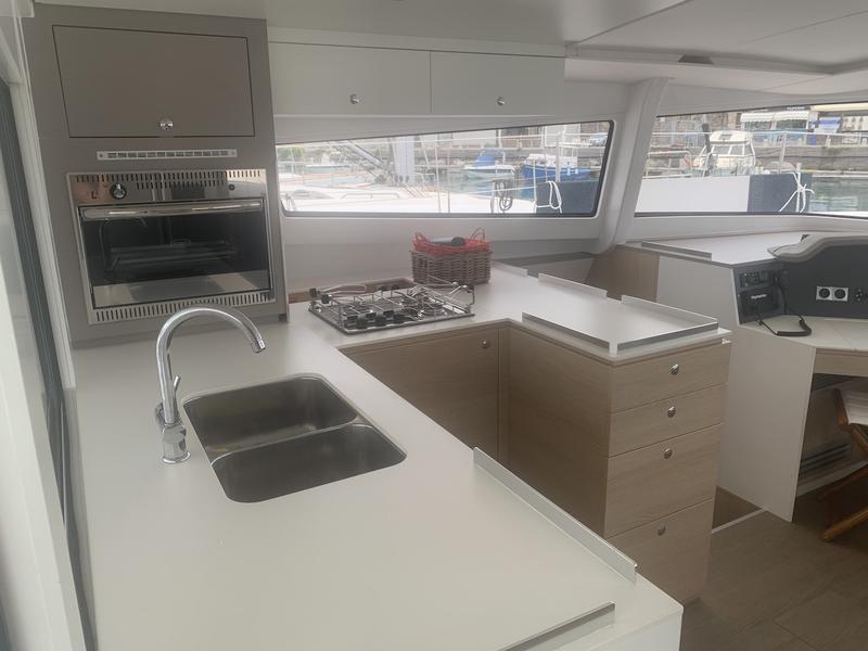 Book yachts online - catamaran - Bali 4.5 Fly - Sadalbari - rent
