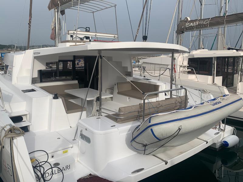 Book yachts online - catamaran - Bali 4.5 Fly - Sadalbari - rent