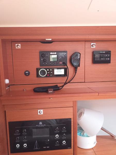 Book yachts online - sailboat - Dufour 430 Grand Large - Fenera - rent
