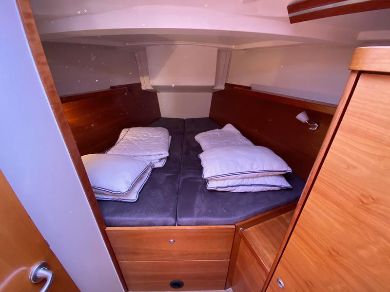 Book yachts online - sailboat - Hanse 430e - Astraios - rent