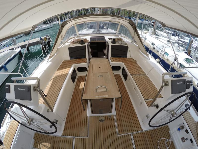 Book yachts online - sailboat - Dufour 512 Grand Large - Luce - rent