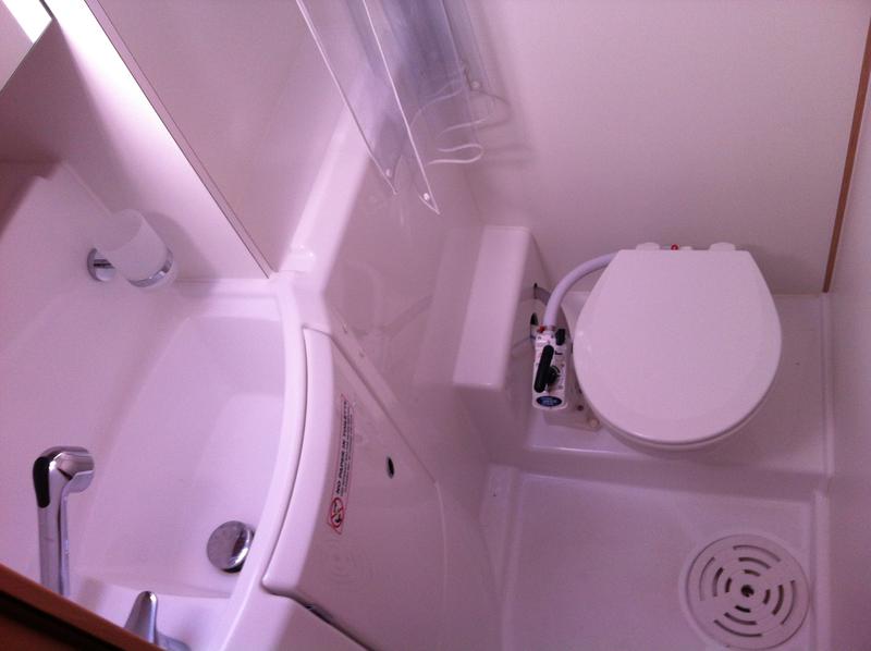 Book yachts online - catamaran - Lagoon 400 S2 - Sveti Vlaho - rent