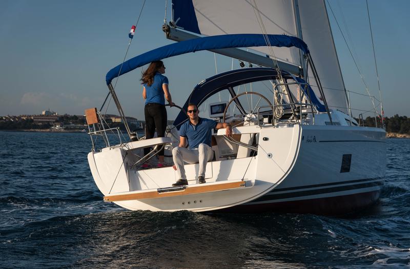 Book yachts online - sailboat - Hanse 418 - Elba - rent