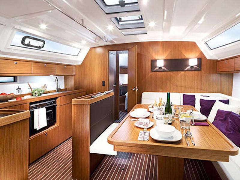Book yachts online - sailboat - Bavaria 46 - Konti - rent