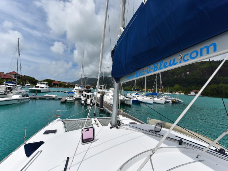 Book yachts online - catamaran - Lagoon 440 - Mystikal - rent