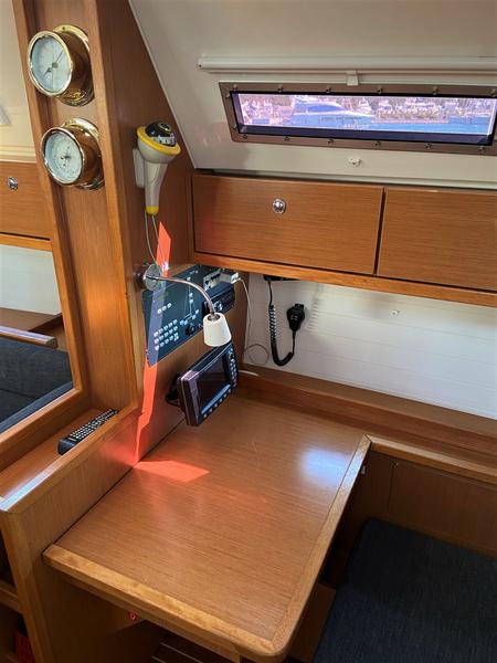 Book yachts online - sailboat - Bavaria 40 BT '13 - Nia-Nya - rent