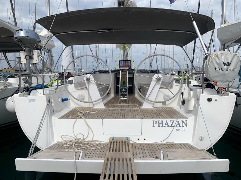 Book yachts online - sailboat - Hanse 445 - PHAZAN - rent