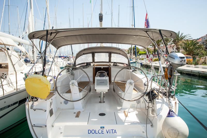 Book yachts online - sailboat - Bavaria Cruiser 41 - Dolce vita - rent
