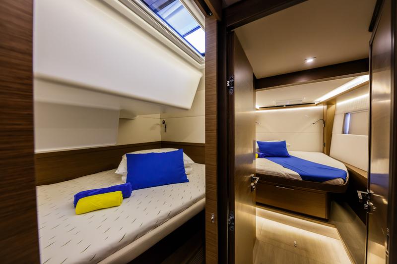 Book yachts online - catamaran - Lagoon 50 Fly - SUMMER STAR  - rent