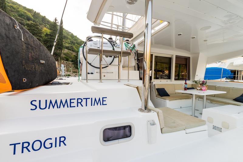 Book yachts online - catamaran - Lagoon 400 S2 - SUMMERTIME  - rent