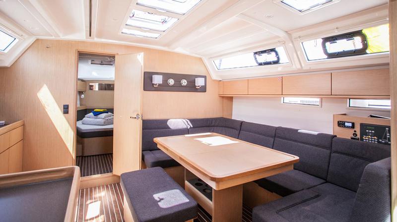 Book yachts online - sailboat - Bavaria Cruiser 46 OW. - 'njoy - rent