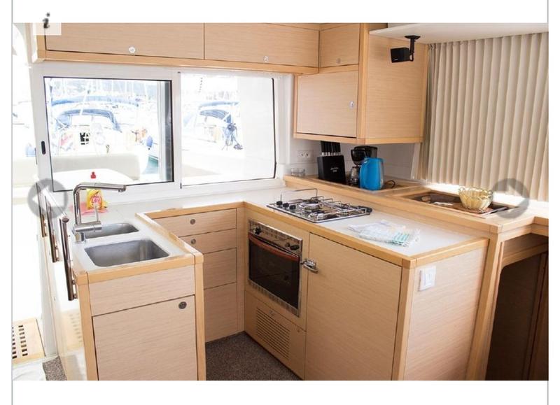 Book yachts online - catamaran - Lagoon 450 Fly - SUNSHINE I - rent