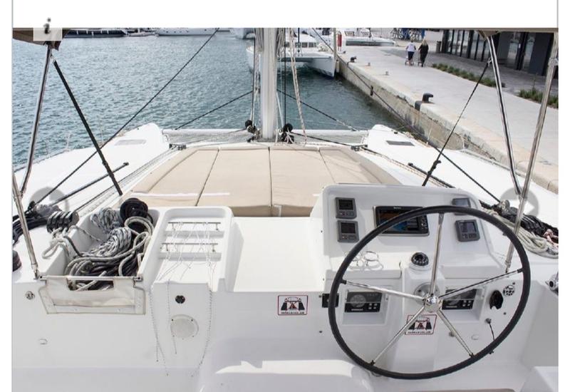 Book yachts online - catamaran - Lagoon 450 Fly - SUNSHINE I - rent