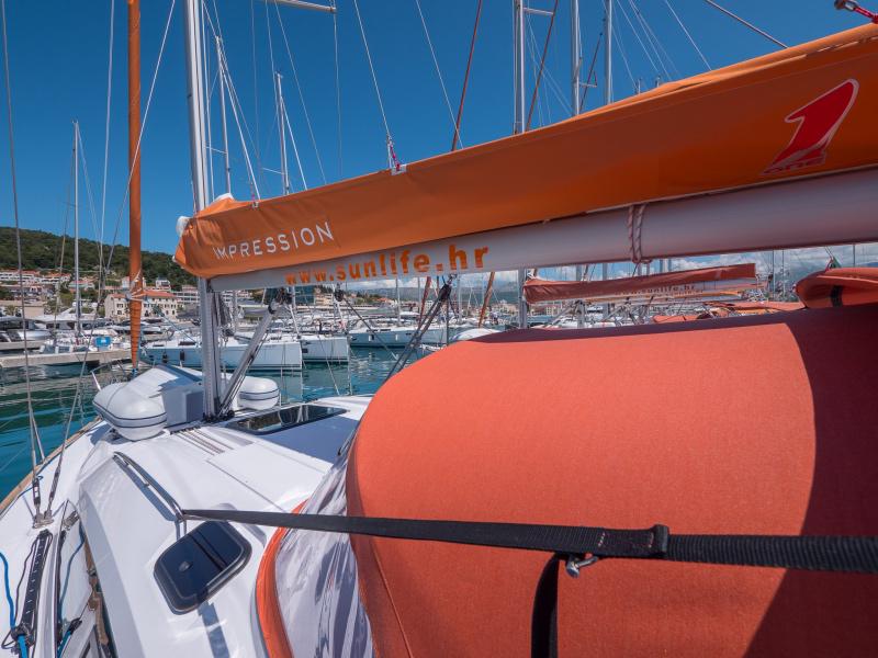 Book yachts online - sailboat - Elan 40 Impression - HAPPY  - rent