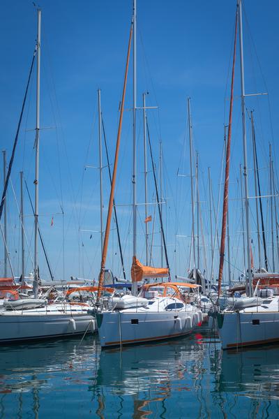 Book yachts online - sailboat - Elan 45 Impression - LION  - rent