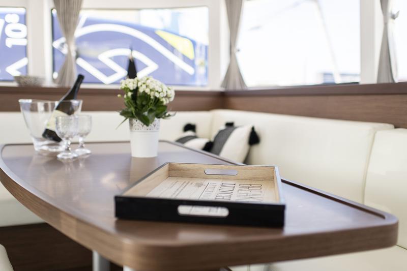 Book yachts online - catamaran - Lagoon 42 - NADIR - rent
