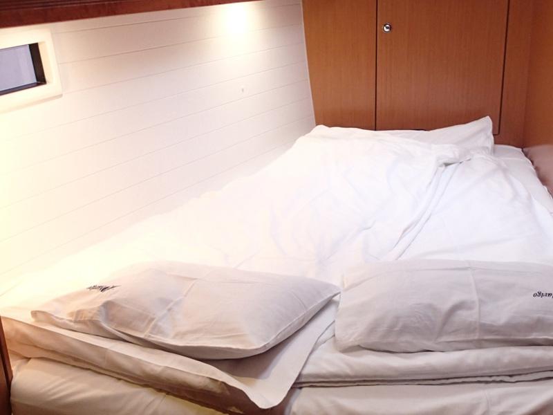 Book yachts online - sailboat - Bavaria 45 Cruiser - Controvento - rent