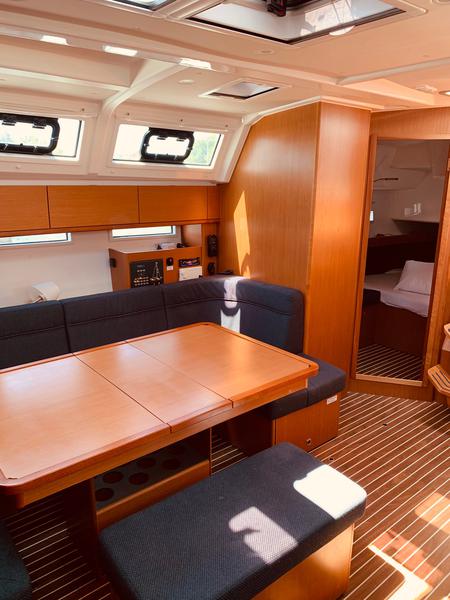 Book yachts online - sailboat - Bavaria Cruiser 46 - Paola - rent