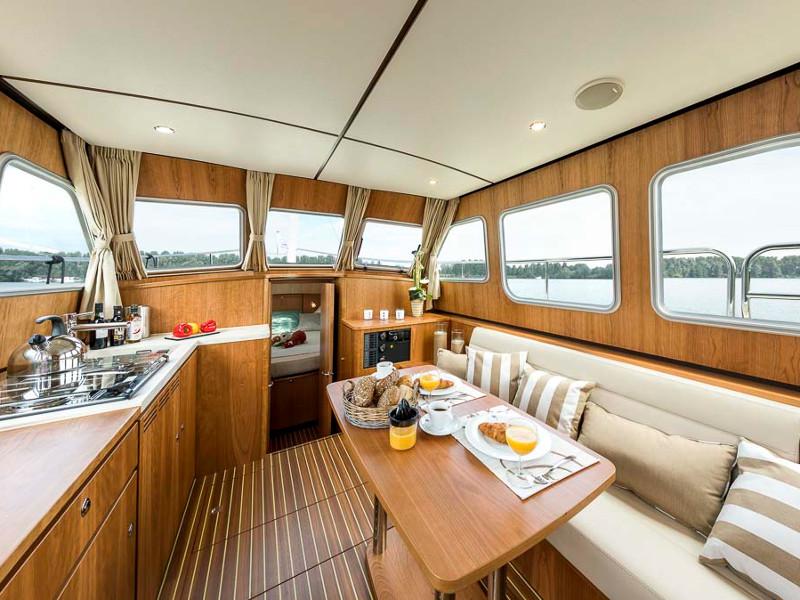 Book yachts online - motorboat - Linssen Grand Sturdy 350 AC - Paulina (Sa) - rent