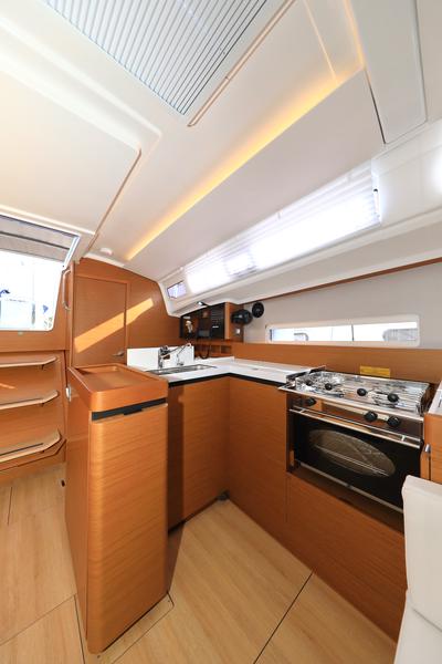 Book yachts online - sailboat - Sun Odyssey 410 - Vague - rent