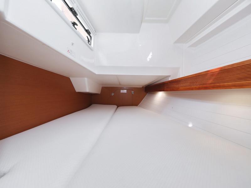 Book yachts online - sailboat - Bavaria 36 Cruiser - Petra M - rent
