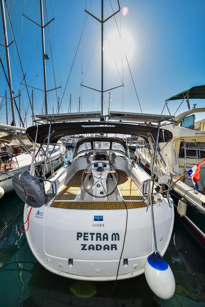 Book yachts online - sailboat - Bavaria 36 Cruiser - Petra M - rent