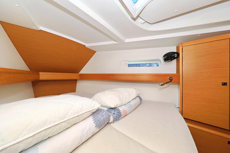 Book yachts online - sailboat - Sun Odyssey 449 - Canne Bleue - rent