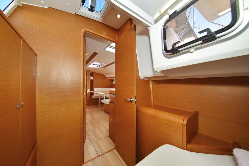 Book yachts online - sailboat - Sun Odyssey 449 - Canne Bleue - rent