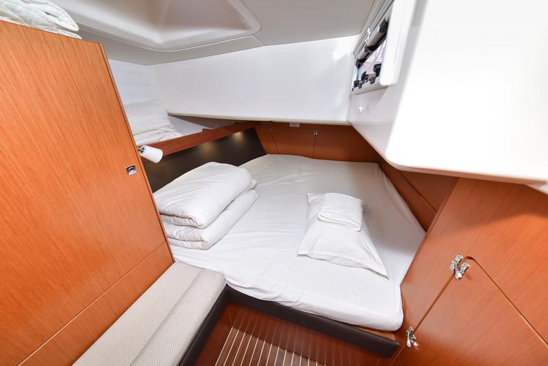Book yachts online - sailboat - Bavaria Cruiser 56 - FAT BOY - rent