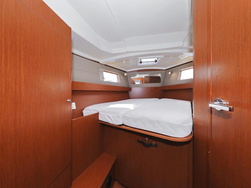 Book yachts online - sailboat - Oceanis 41.1 - SEVEN  - rent