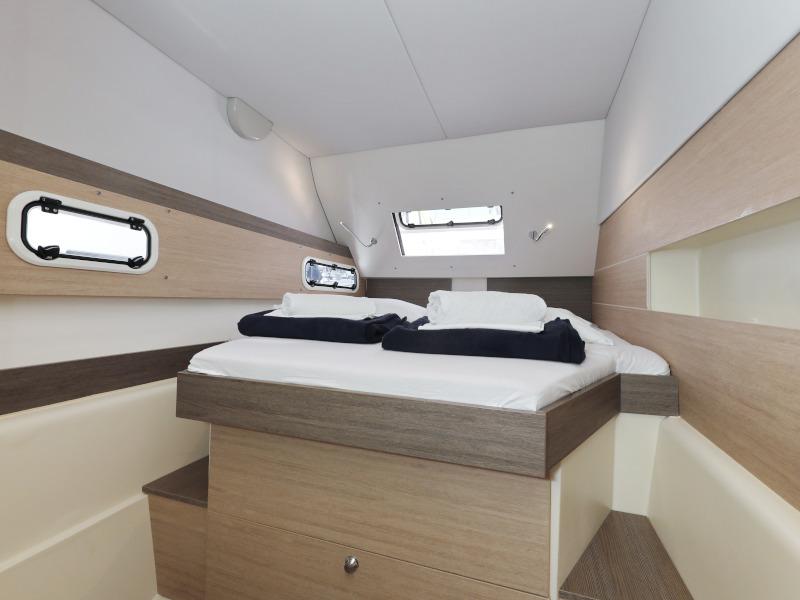 Book yachts online - catamaran - Bali 4.0.. - SO FAR SO GOOD - rent