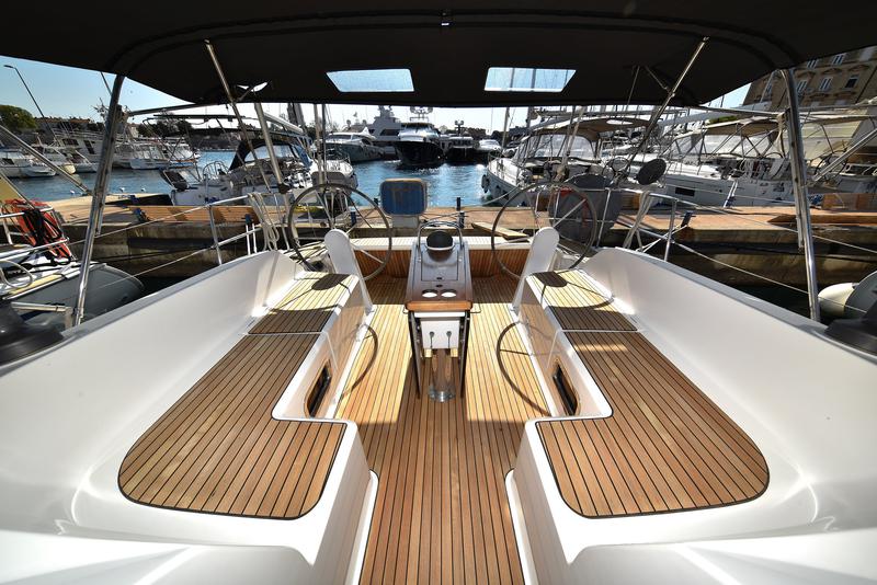Book yachts online - sailboat - Bavaria Cruiser 46 - TICIJA - rent