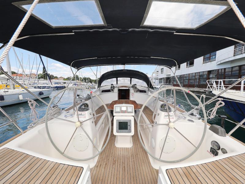 Book yachts online - sailboat - Bavaria 50 Cruiser - Fortunal - rent