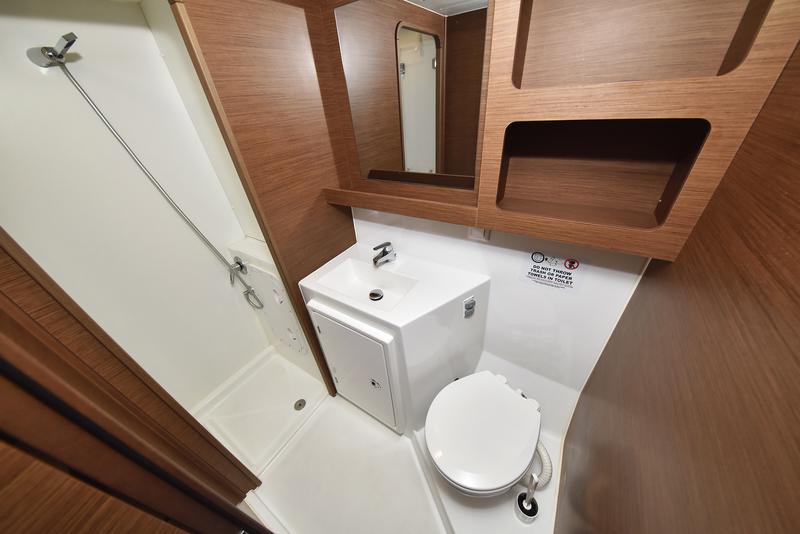 Book yachts online - catamaran - Lagoon 42 - Fleur de Sel - rent